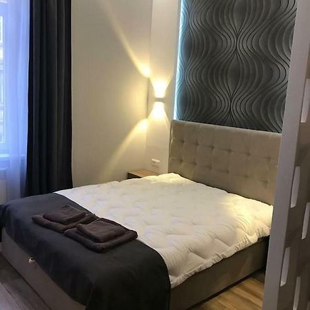 New Appartment-Studio Іn The Center Of Lviv Exterior photo