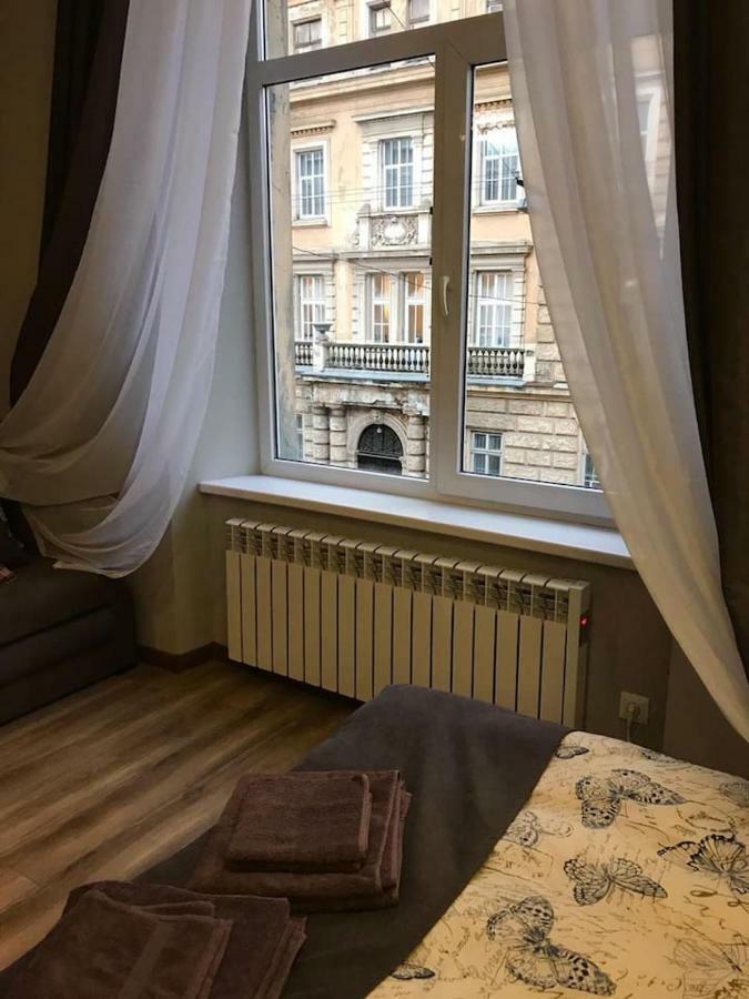 New Appartment-Studio Іn The Center Of Lviv Exterior photo